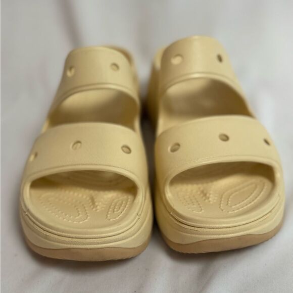 Crocs Classic Hiker XScape Women’s Sz 9 Vanilla Yellow Platform - Picture 2 of 10